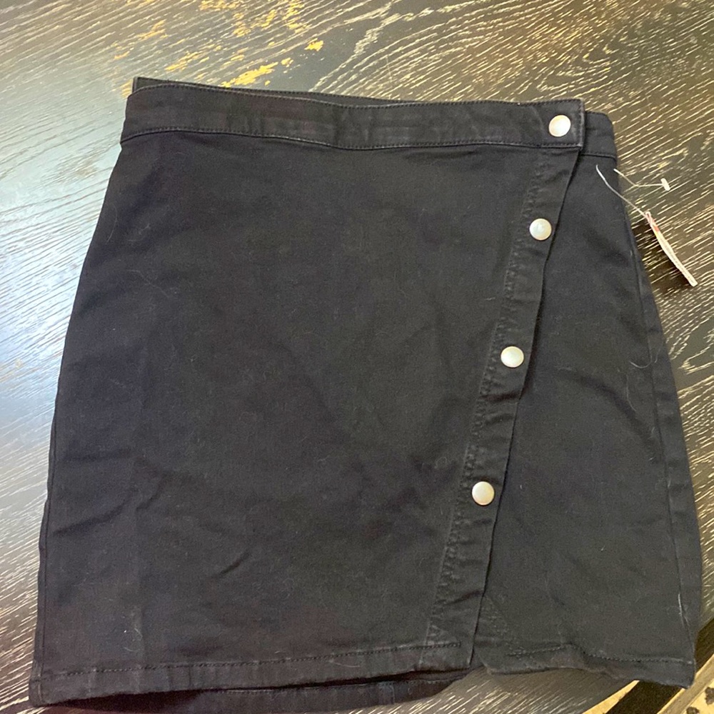 We The Free black skirt never worn! With tags!